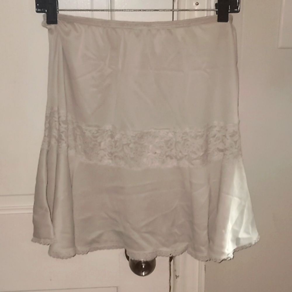 Skirt/slip